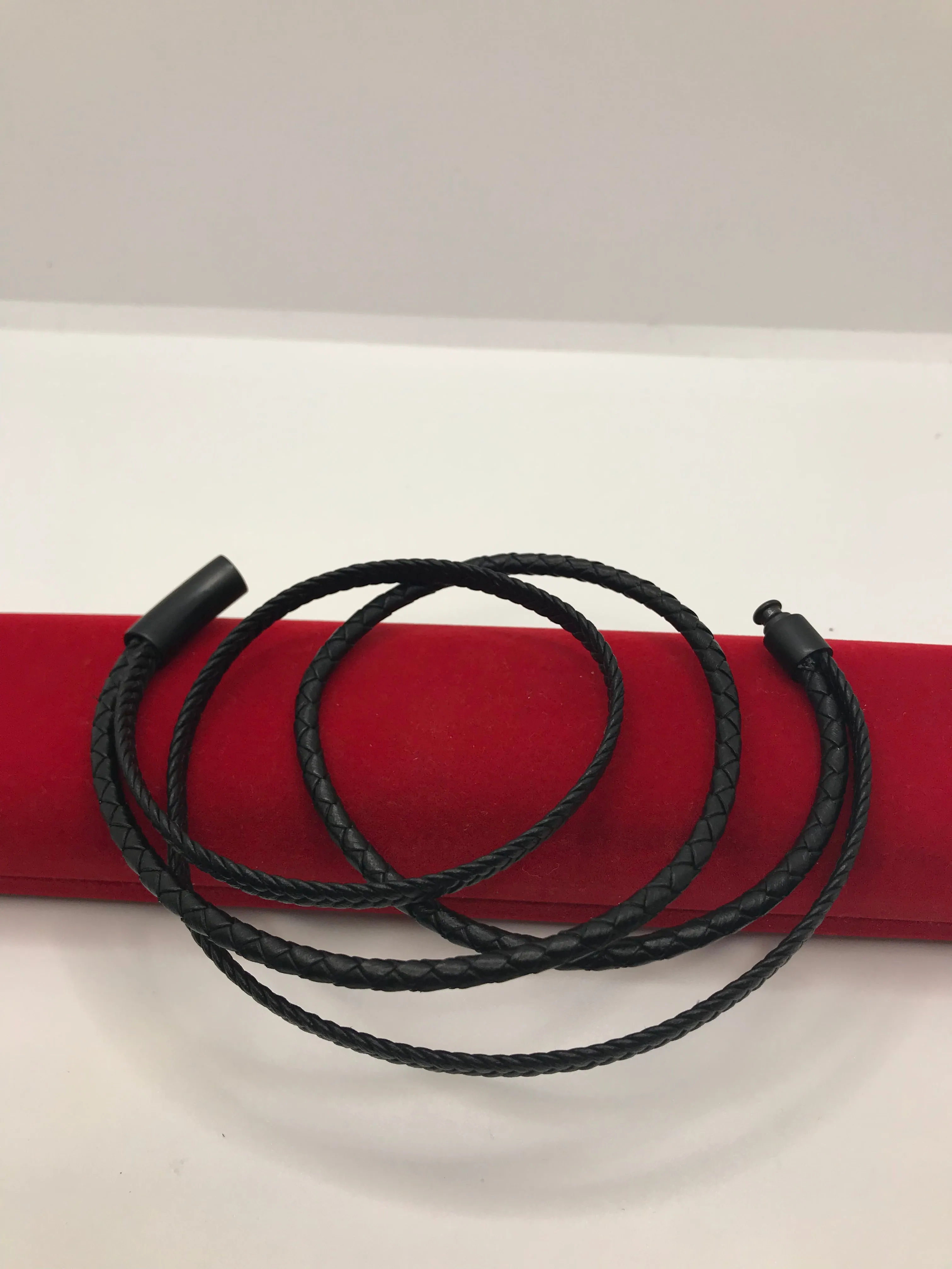 Free size leather bracelet