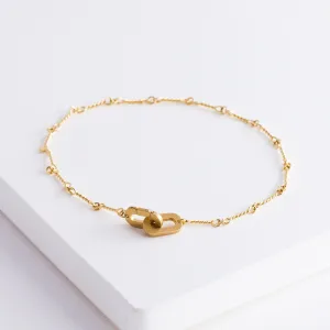 Joint twist chain bracelet